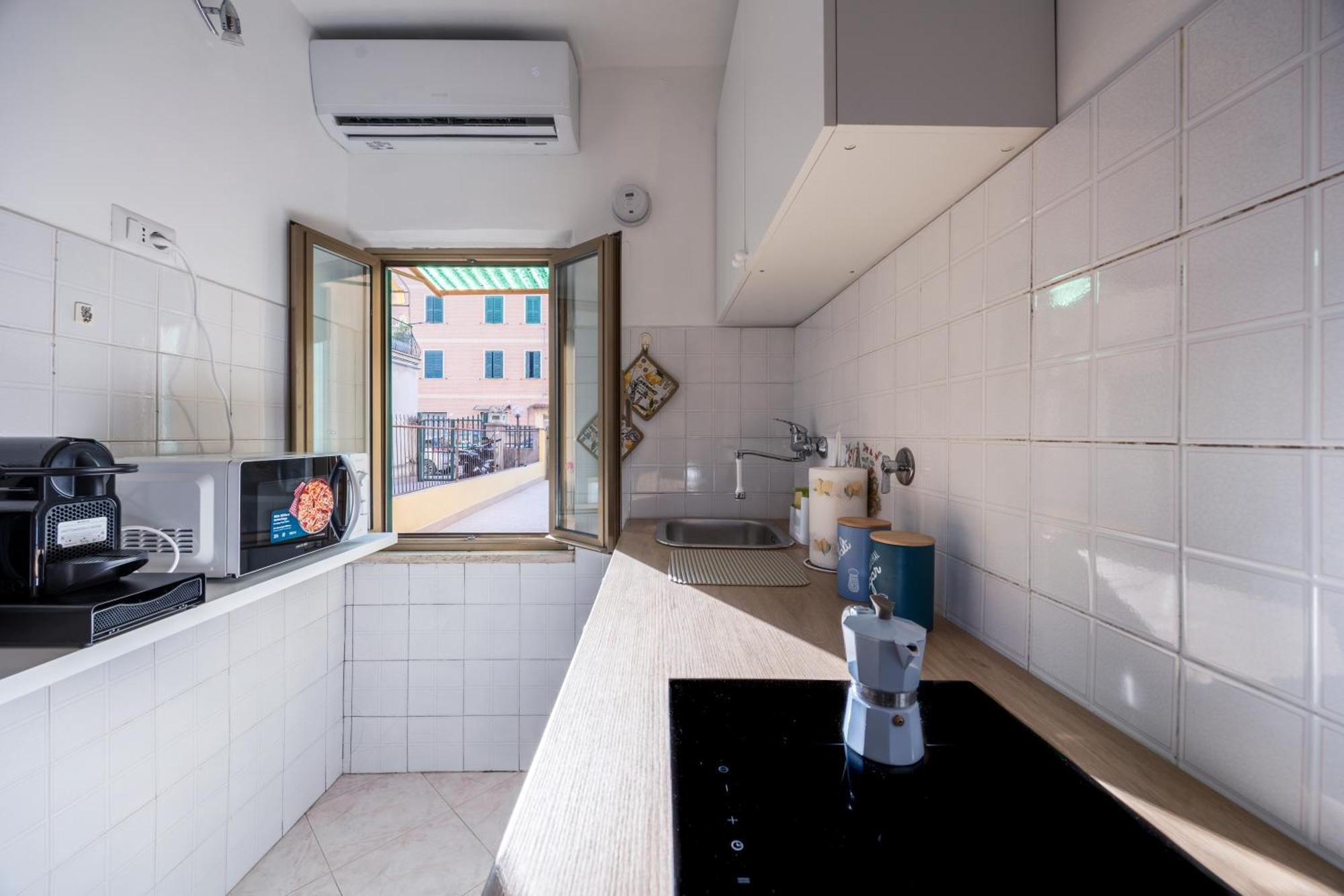 A 100mt Dalla Metro C Loft Grazioso E Giardino *